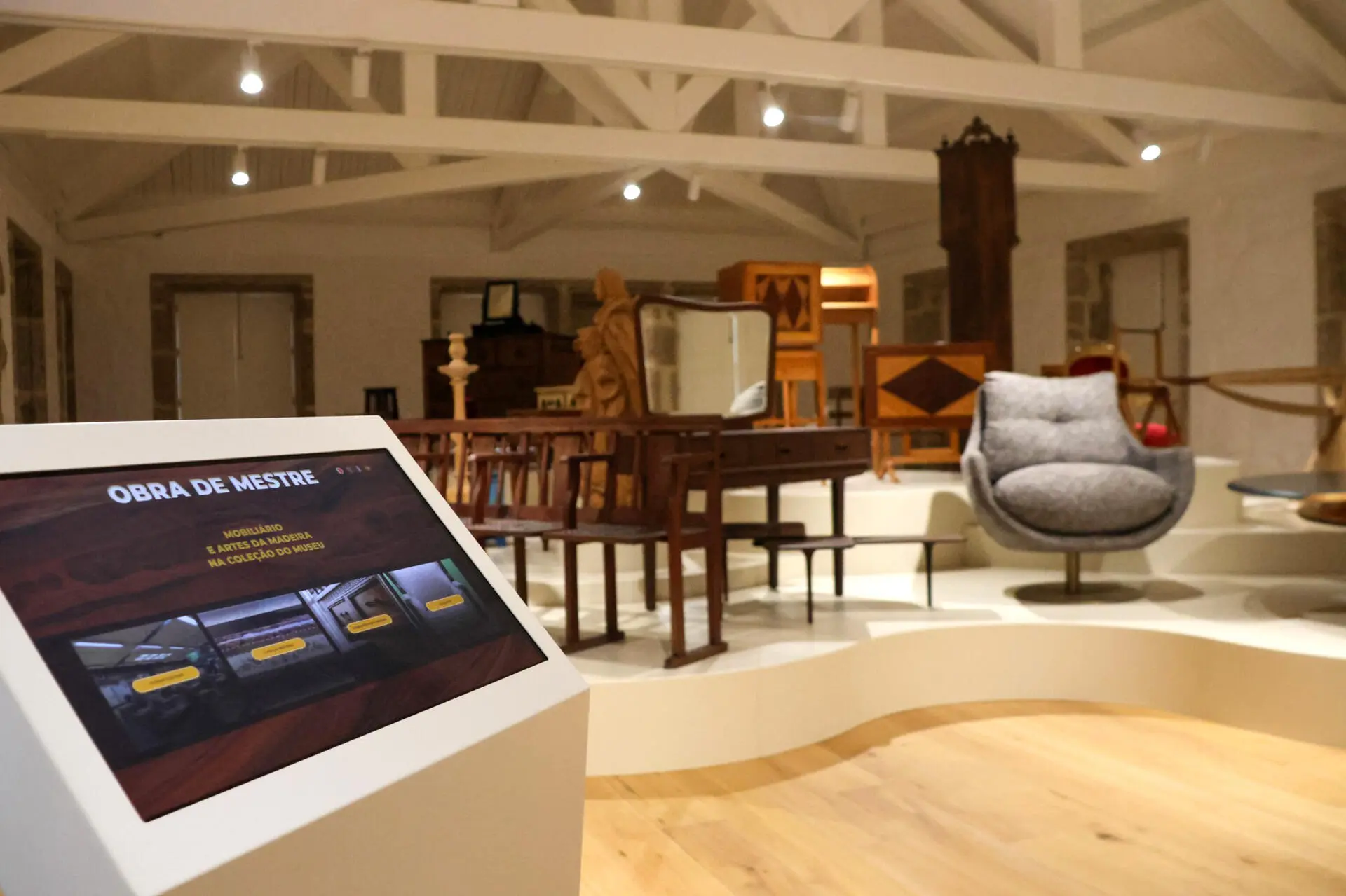 Museu-do-Mobiliario-de-Paredes-Cover
